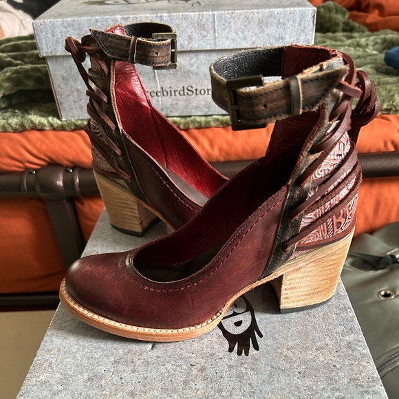 Freebird “Raeanne” - Picture 1 of 5